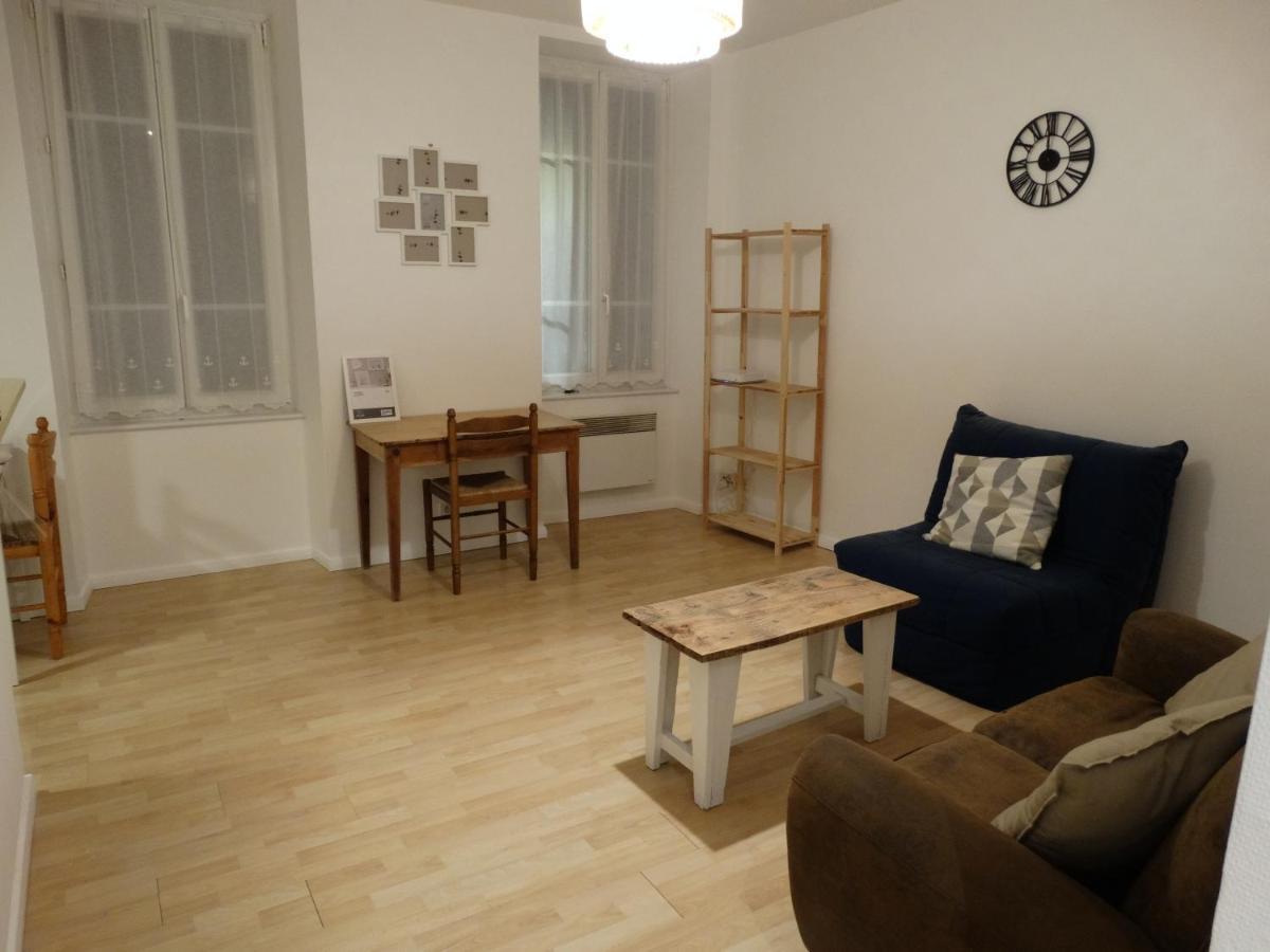 Апартаменты Appart Cosy Plein Centre Сен-Поль-де-Леон Экстерьер фото