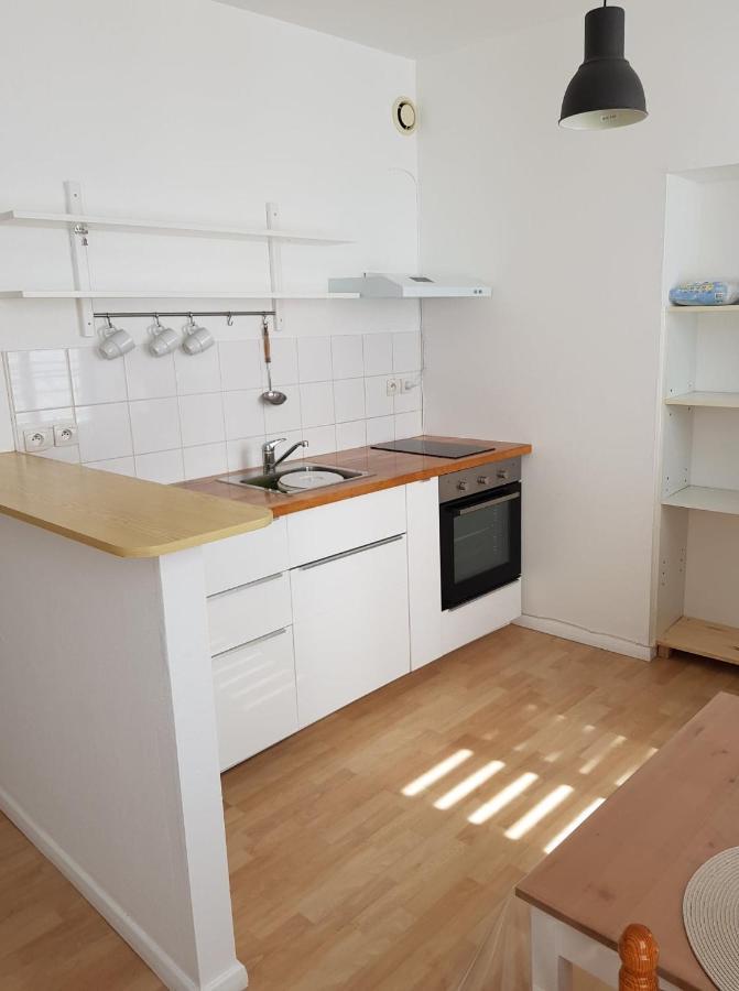 Апартаменты Appart Cosy Plein Centre Сен-Поль-де-Леон Экстерьер фото